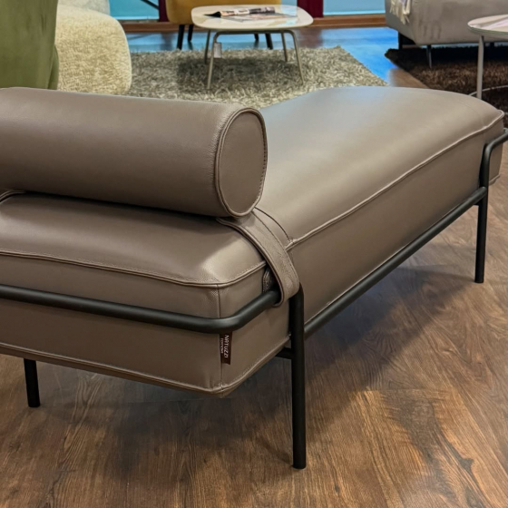 Morfeo bench-1